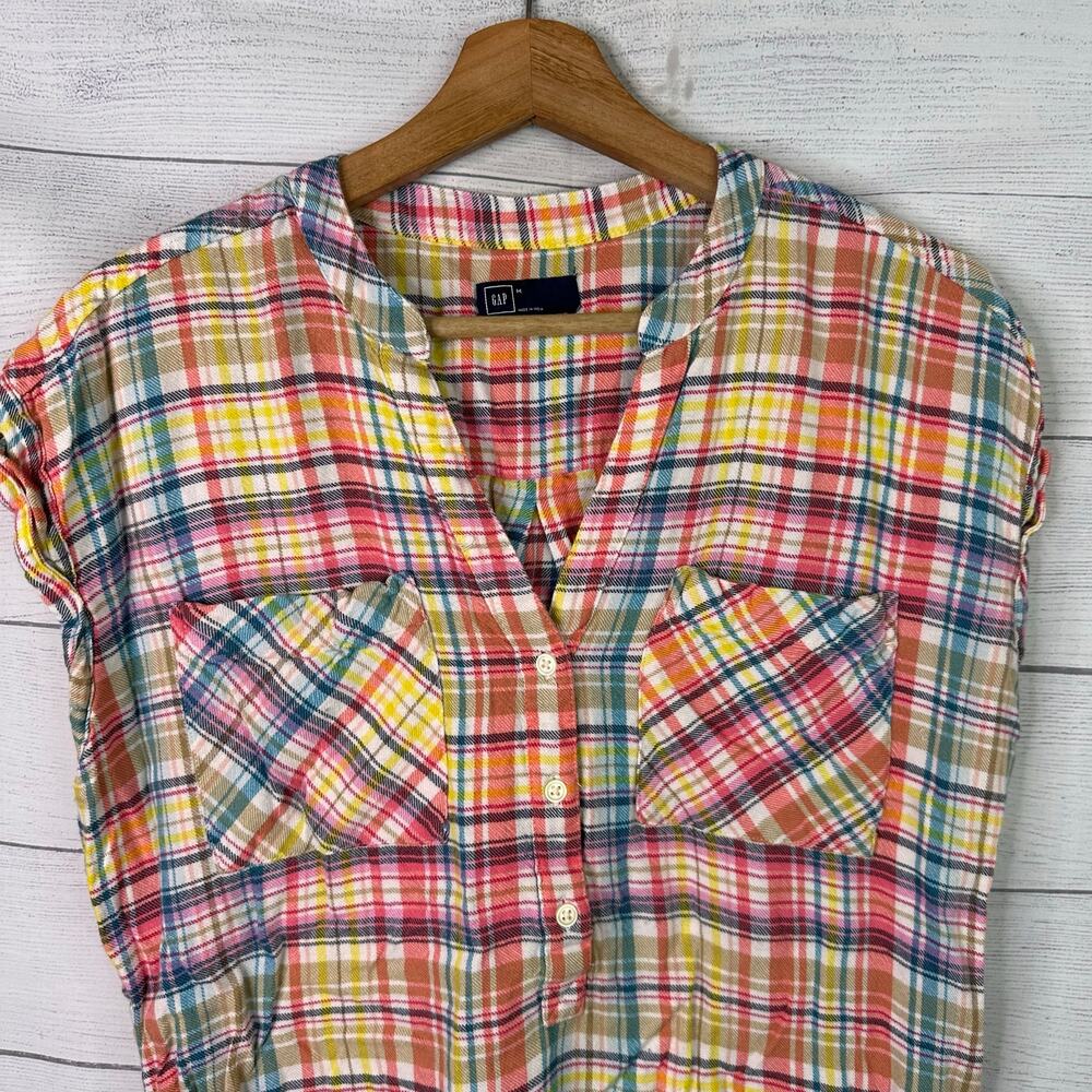 Gap Womens Medium Drapey Popover Pink Plaid Sleeveless Button Henley Blouse Top - Picture 3 of 9